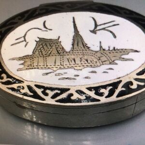 Asian inspired trinket Sterling silver‎ box
